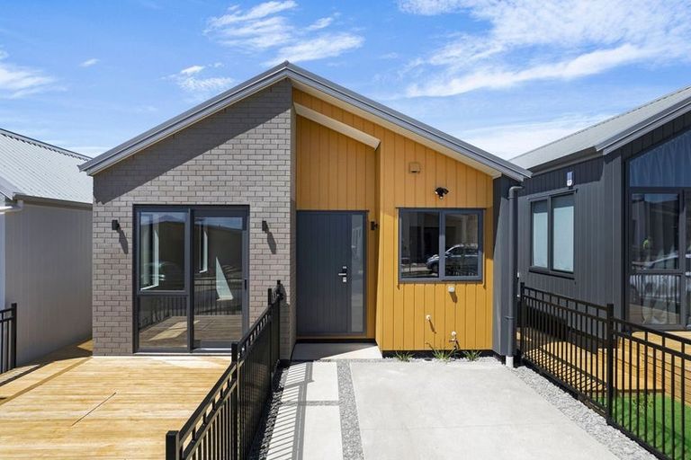 Photo of property in 10 Taukahiwi Road, Pukekohe, 2120