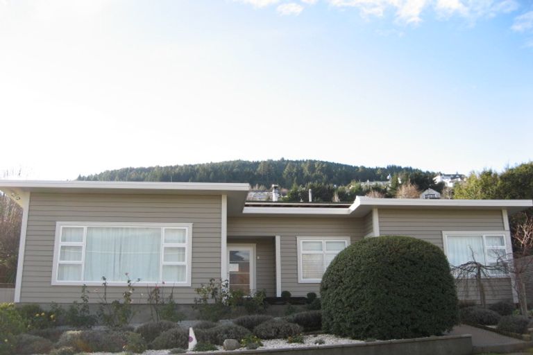 Photo of property in 10 Panorama Terrace, Queenstown, 9300