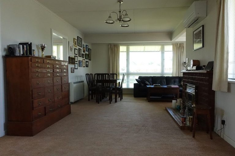 Photo of property in 34 Cambridge Terrace, Masterton, 5810