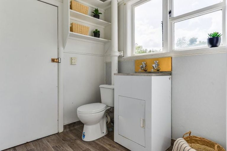 Photo of property in 15 Allenby Street, Bader, Hamilton, 3206