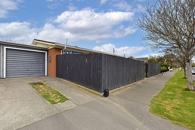 Photo of property in 3 Ansonby Street, Russley, Christchurch, 8042