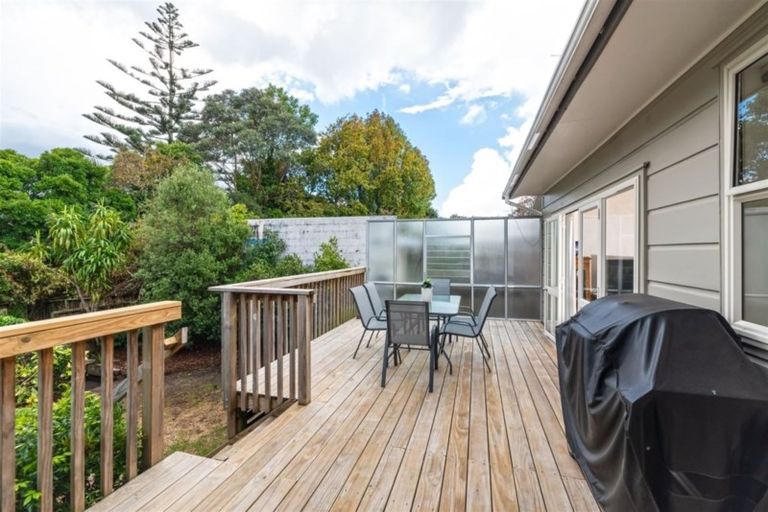 Photo of property in 23 Sherwood Avenue, Te Atatu South, Auckland, 0610
