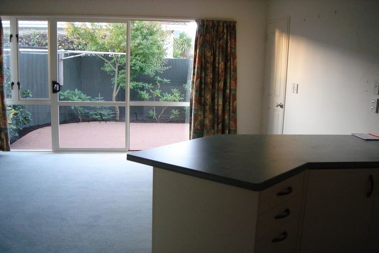 Photo of property in 17 Division Street, Riccarton, Christchurch, 8041