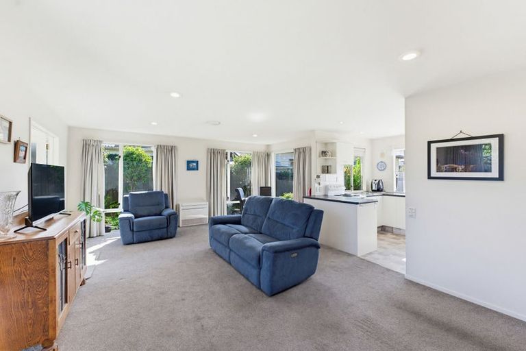 Photo of property in 2/2a Chalmers Street, Highfield, Timaru, 7910