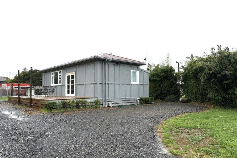 Photo of property in 2 Ross Street, Woodville, 4920