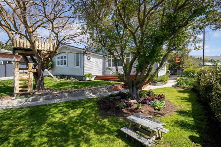 Photo of property in 3 Ancrum Street, Roxburgh, 9500