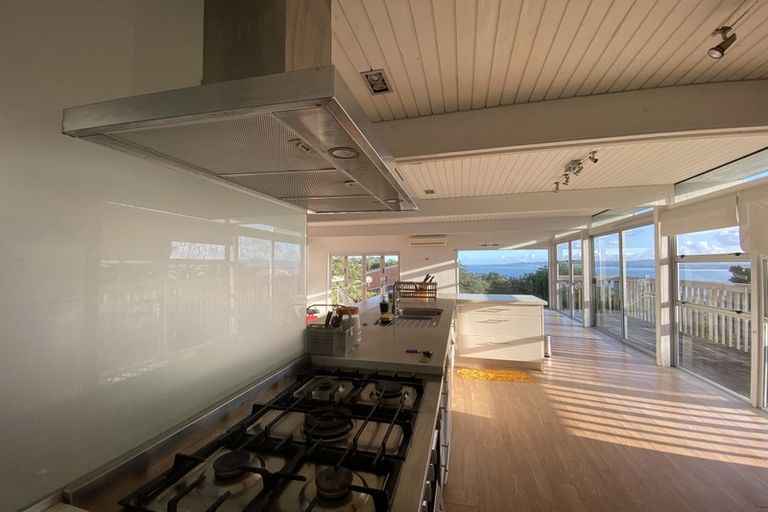 Photo of property in 28 Mayall Avenue, Beach Haven, Auckland, 0626