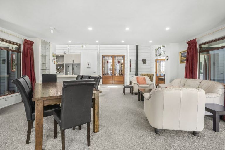 Photo of property in 66-66a Kuratawhiti Street, Greytown, 5712