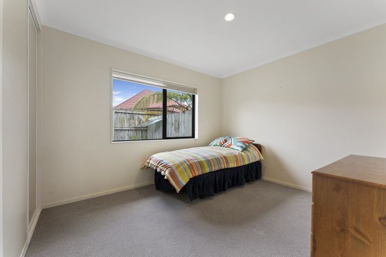 Photo of property in Rangeview Villas, 38/9 Fuller Close, Levin, 5510