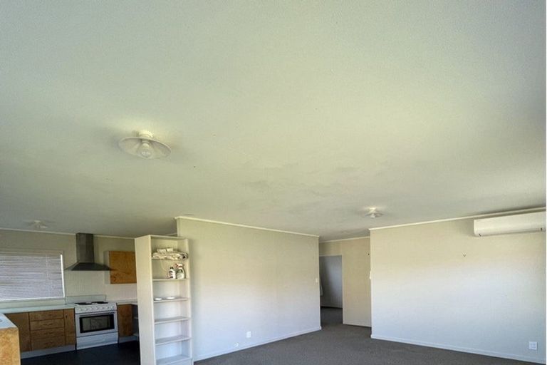 Photo of property in 3 Quo Vadis Place, Red Beach, 0932