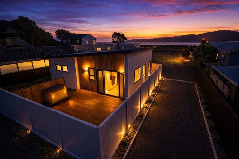 Photo of property in 57 Manly Street, Paraparaumu Beach, Paraparaumu, 5032