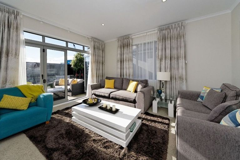 Photo of property in 14 Teal Way, Hobsonville, Auckland, 0616