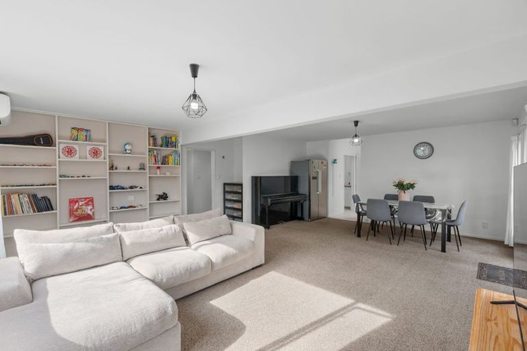 Photo of property in 1/8 Cottesmore Close, Burnside, Christchurch, 8053