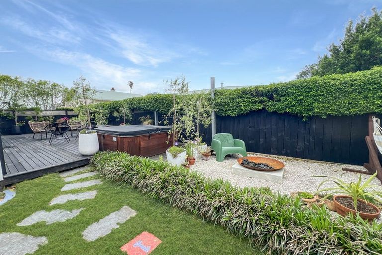 Photo of property in 124a Calliope Road, Stanley Point, Auckland, 0624