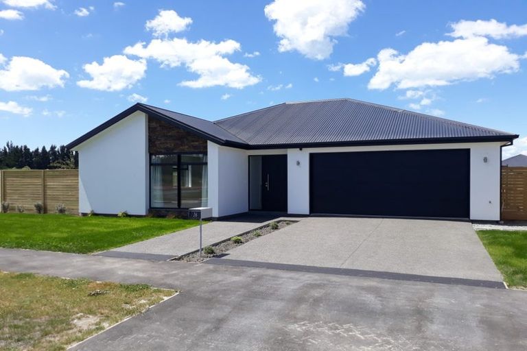 Photo of property in 26 Perendale Street, Belfast, Christchurch, 8051