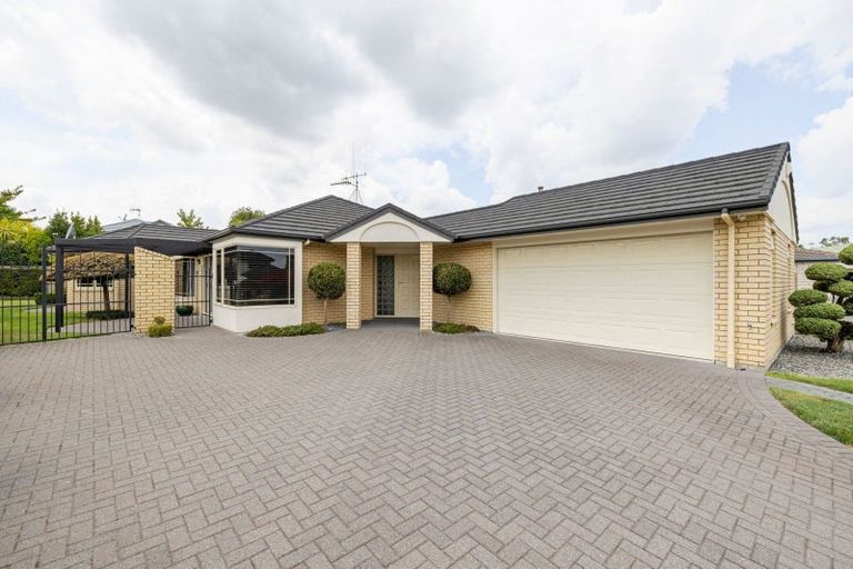 Photo of property in 22 Keswick Crescent, Huntington, Hamilton, 3210