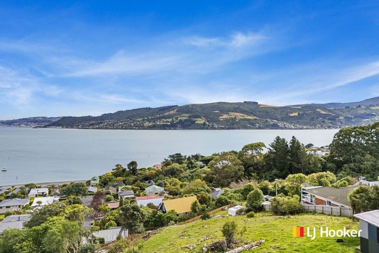 Photo of property in 51 Wharfdale Street, Macandrew Bay, Dunedin, 9014