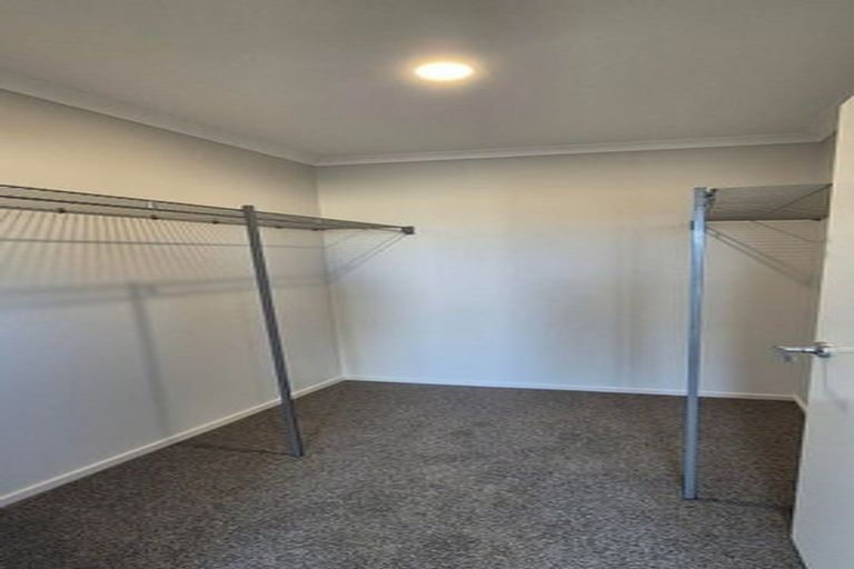 Photo of property in 43 Te Taniwha Road, One Tree Point, 0118