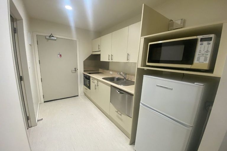 Photo of property in Gilmer Terrace Car Park, 213/9 Gilmer Terrace, Wellington Central, Wellington, 6011