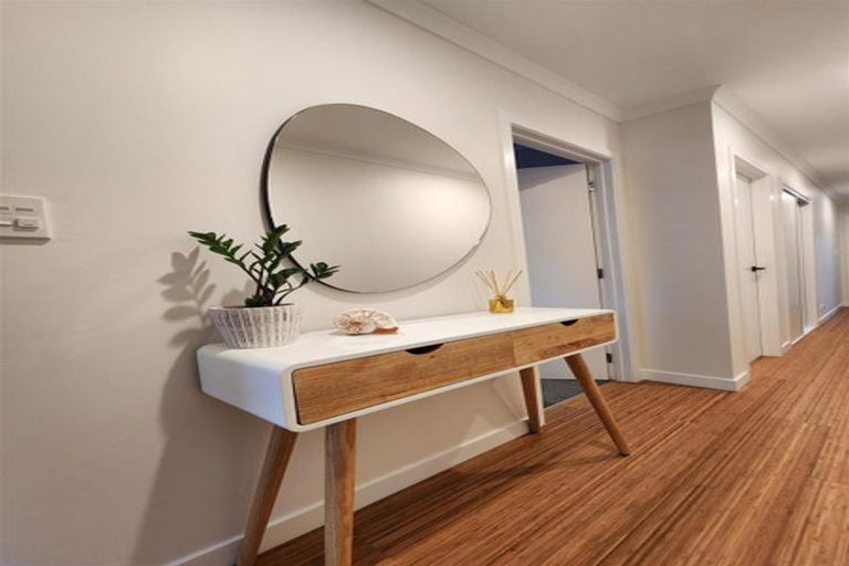 Photo of property in 278a Glenvar Road, Torbay, Auckland, 0630