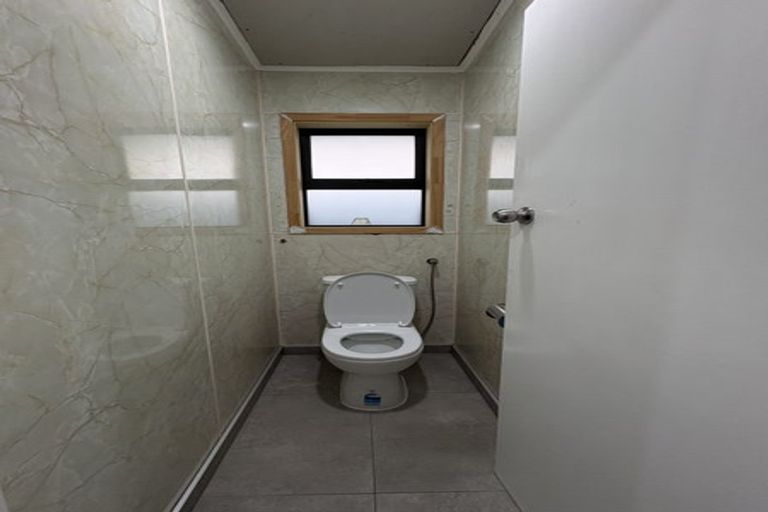 Photo of property in 19 Blake Road, Mangere East, Auckland, 2024