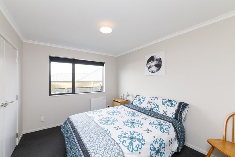 Photo of property in 18 Galea Grove, Kelvin Grove, Palmerston North, 4414