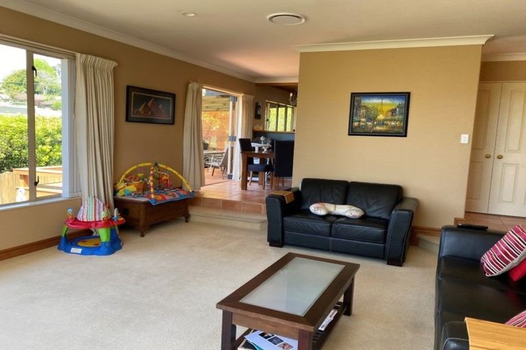 Photo of property in 43 Bayvista Close, Welcome Bay, Tauranga, 3112