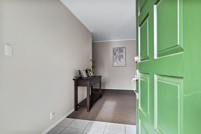 Photo of property in 69 Murray Avenue, Hawera, 4610