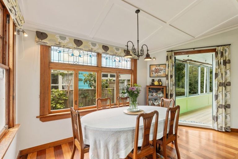 Photo of property in 112a Hine Street, New Plymouth, 4310