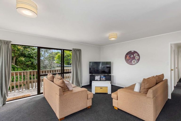 Photo of property in 49 Riverside Drive, Waiuku, 2123
