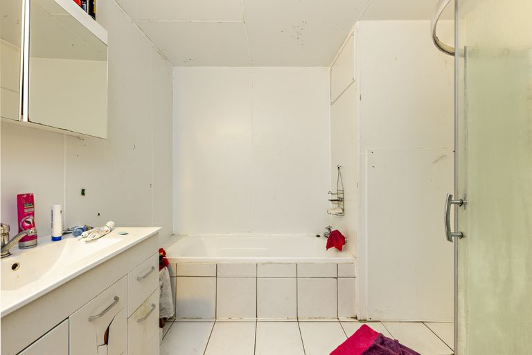 Photo of property in 119 Beaumonts Way, Manurewa, Auckland, 2102