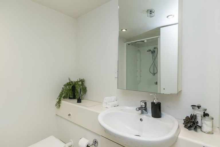 Photo of property in Hannahs Warehouse, 3/13 Leeds Street, Te Aro, Wellington, 6011