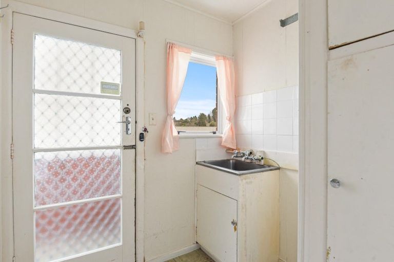 Photo of property in 58 Thomas Crescent, Western Heights, Rotorua, 3015