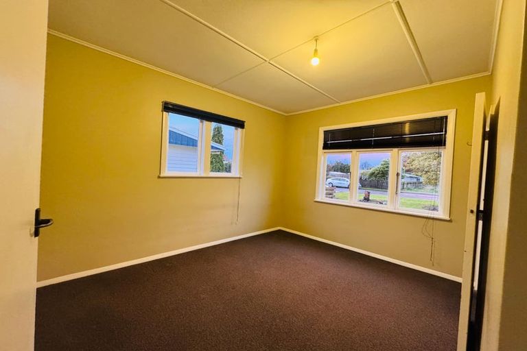 Photo of property in 32 Grey Street, Marton, 4710