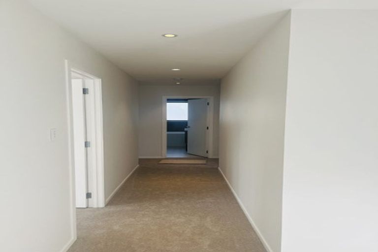 Photo of property in 7a Hinau Street, New Lynn, Auckland, 0600