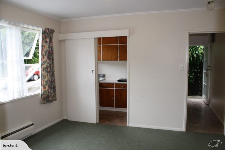 Photo of property in 24f3 Crieff Street, Northland, Wellington, 6012