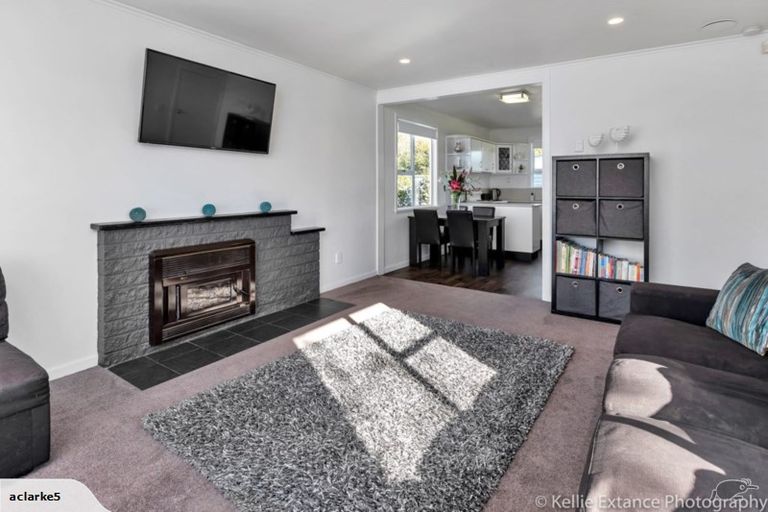 Photo of property in 17 Maire Street, Tikipunga, Whangarei, 0112