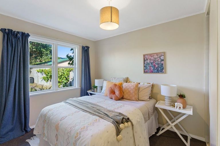 Photo of property in 59 Dale Road, Raumati South, Paraparaumu, 5032