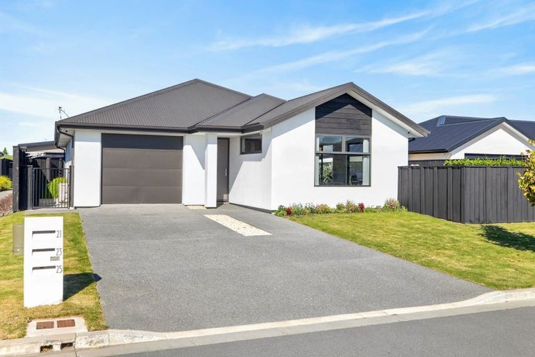 Photo of property in 25 Salisbury Avenue, Rangiora, 7400