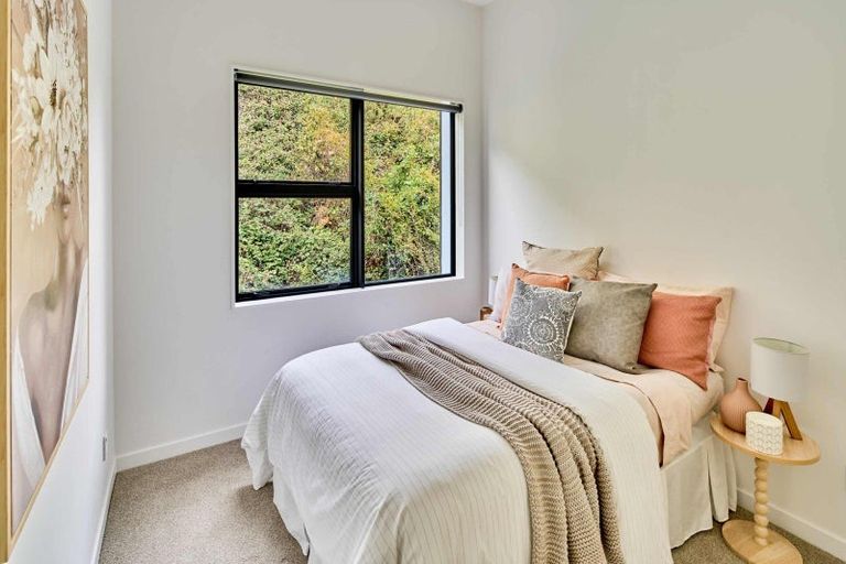 Photo of property in 23 Rua Kai Way, Brooklyn, Wellington, 6021