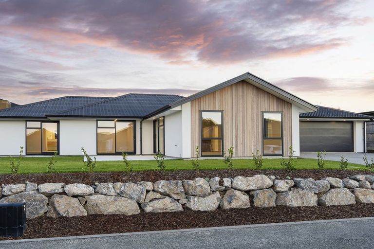 Photo of property in 12 Safre Place, Mapua, 7005