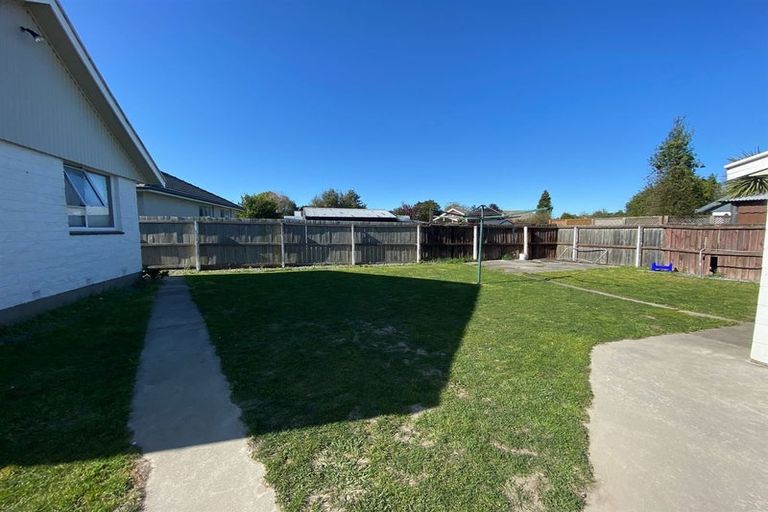 Photo of property in 74 Oakhampton Street, Hornby, Christchurch, 8042