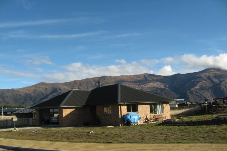 Photo of property in 23 Farrant Drive, Wanaka, 9305