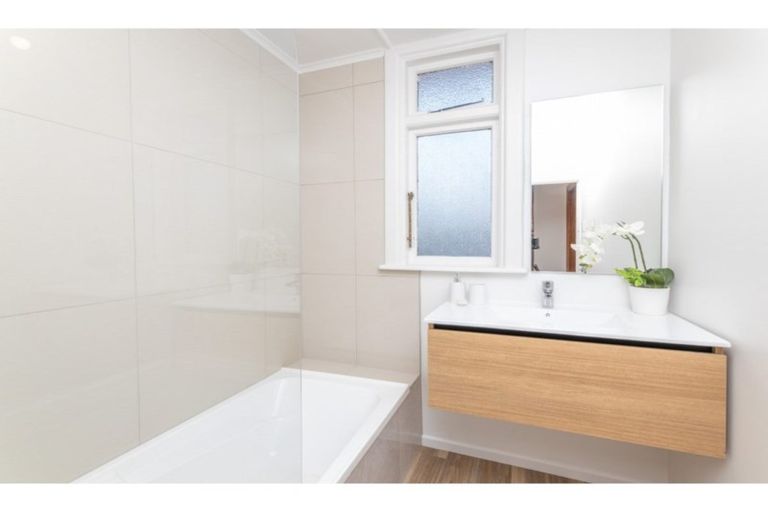 Photo of property in 12 Carnarvon Street, Linwood, Christchurch, 8062