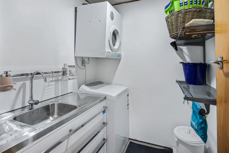 Photo of property in 103 Kenmore Street, Newlands, Wellington, 6037