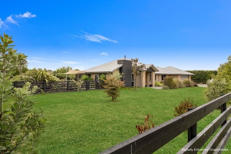 Photo of property in 9 Riverside Way, Amberley, 7410