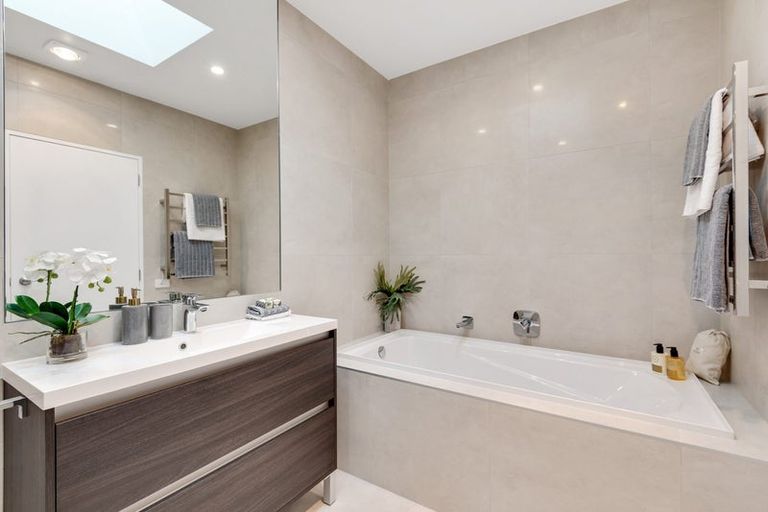 Photo of property in 67 Taikura Avenue, Red Beach, 0932