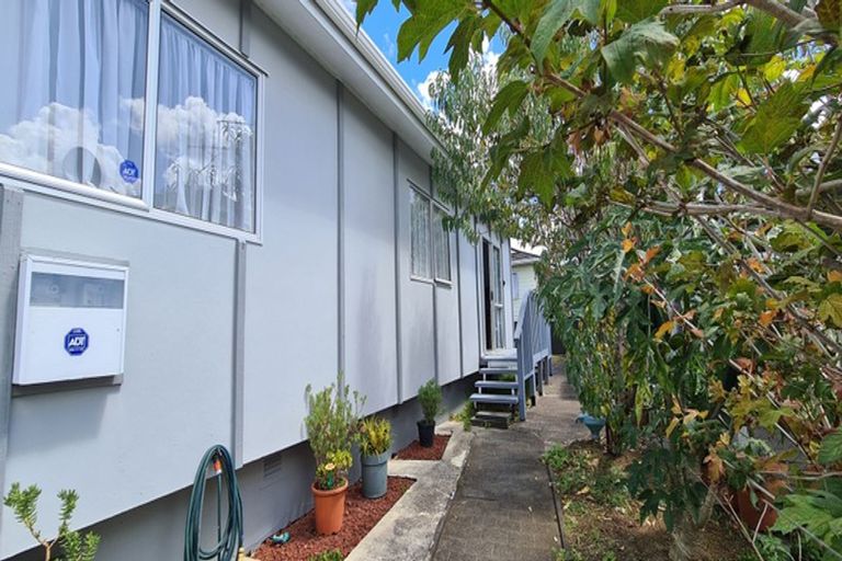 Photo of property in 8a Bloomfield Place, Onerahi, Whangarei, 0110