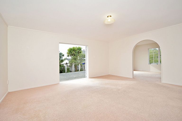 Photo of property in 27 Tula Lane, Kelvin Grove, Palmerston North, 4470
