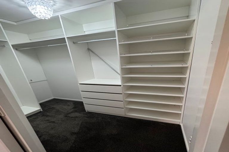 Photo of property in 2/281 Memorial Avenue, Burnside, Christchurch, 8053